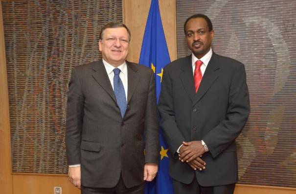 HE Ambassador Teshome Toga, Head of the Mission of Ethiopia to the EU, on the right, and Jos Manuel Barroso